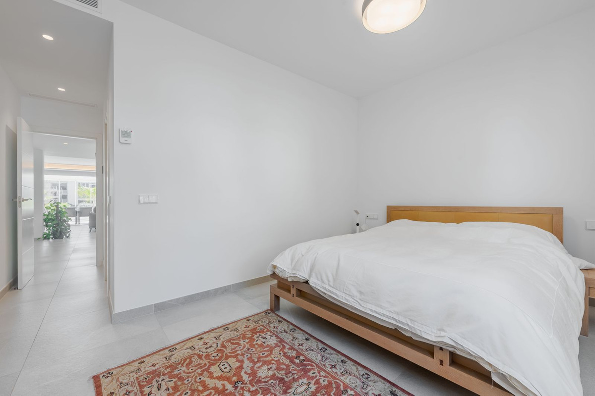 Appartement te koop in Benalmadena Costa | 2 slaapkamers H5330710