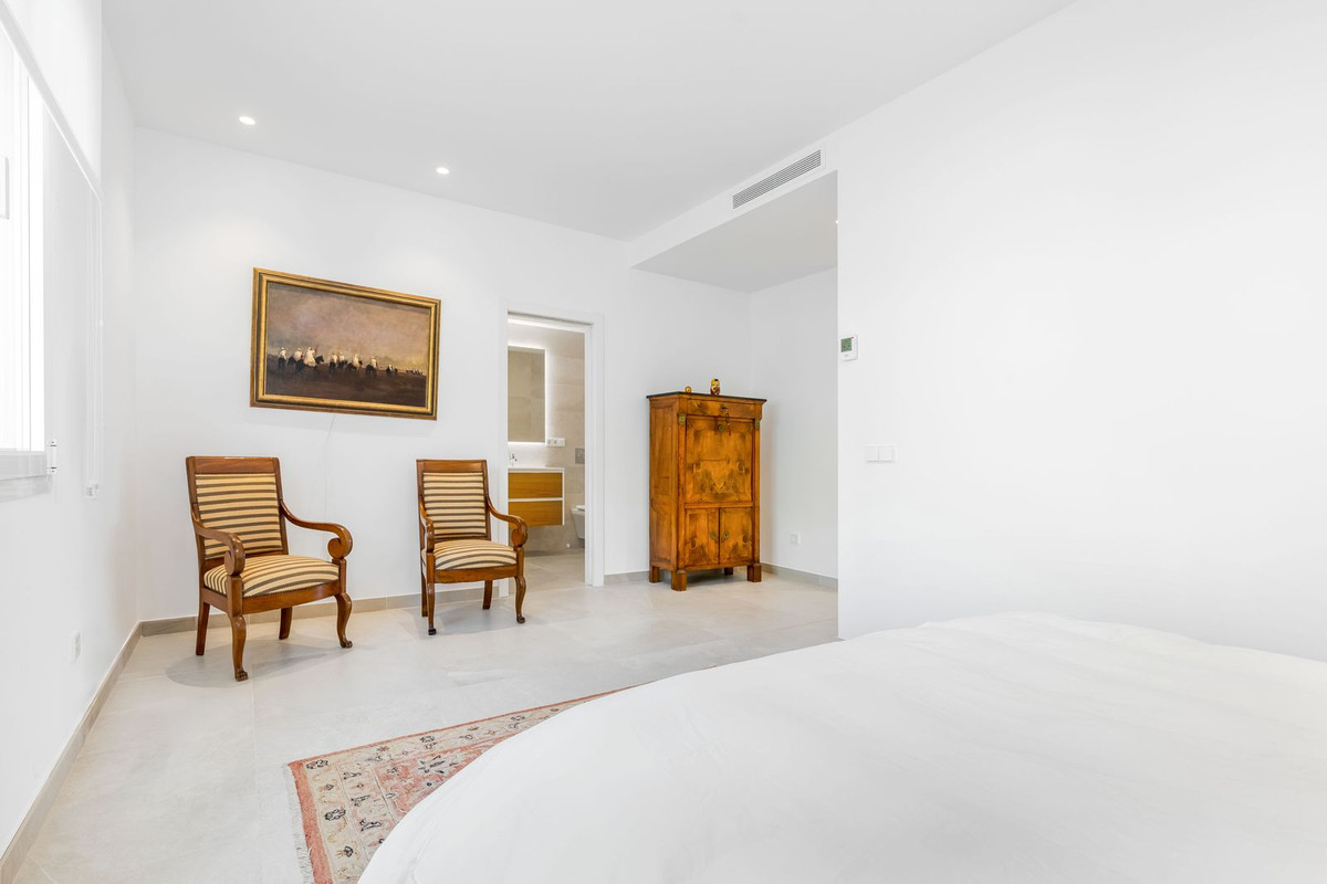 Appartement te koop in Benalmadena Costa | 2 slaapkamers H5330710