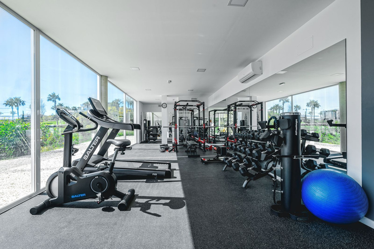 Appartement te koop in Benalmadena Costa | 2 slaapkamers H5330710