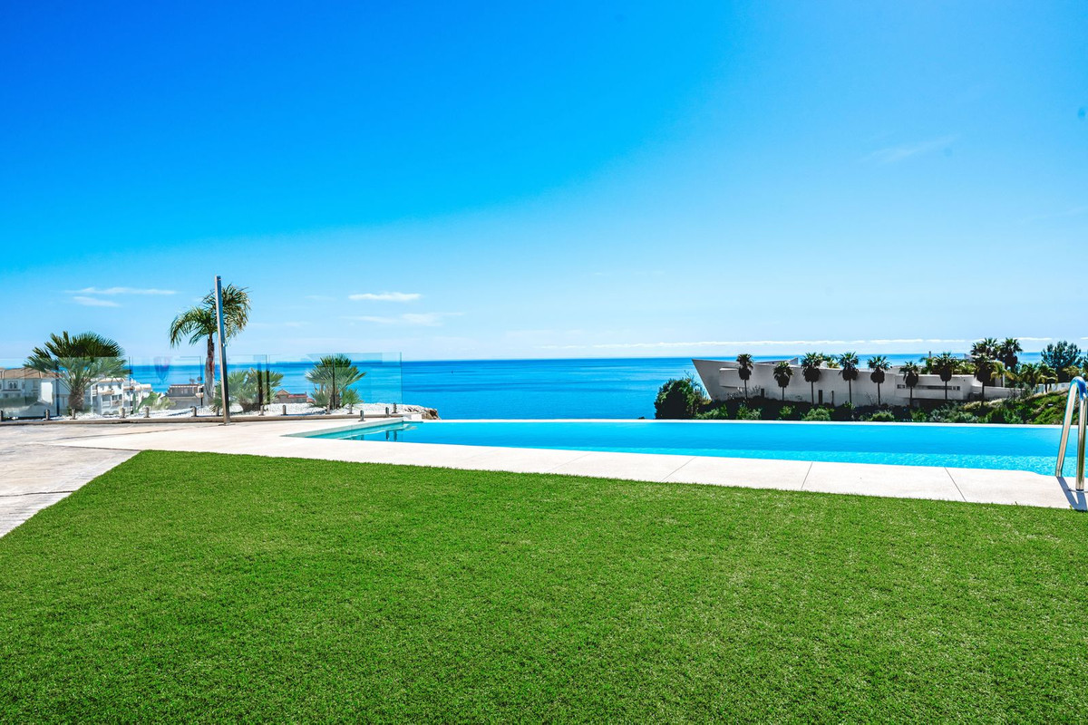 Appartement te koop in Benalmadena Costa | 2 slaapkamers H5330710