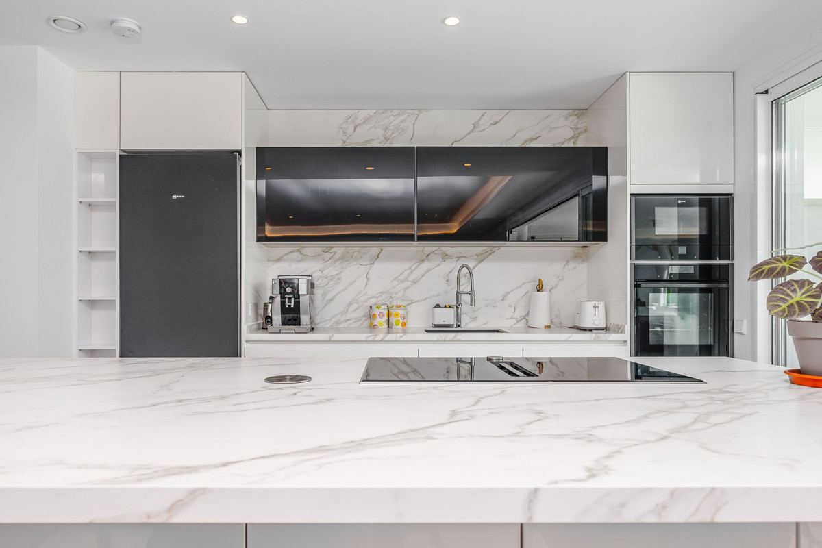 Appartement te koop in Benalmadena Costa | 2 slaapkamers H5330710