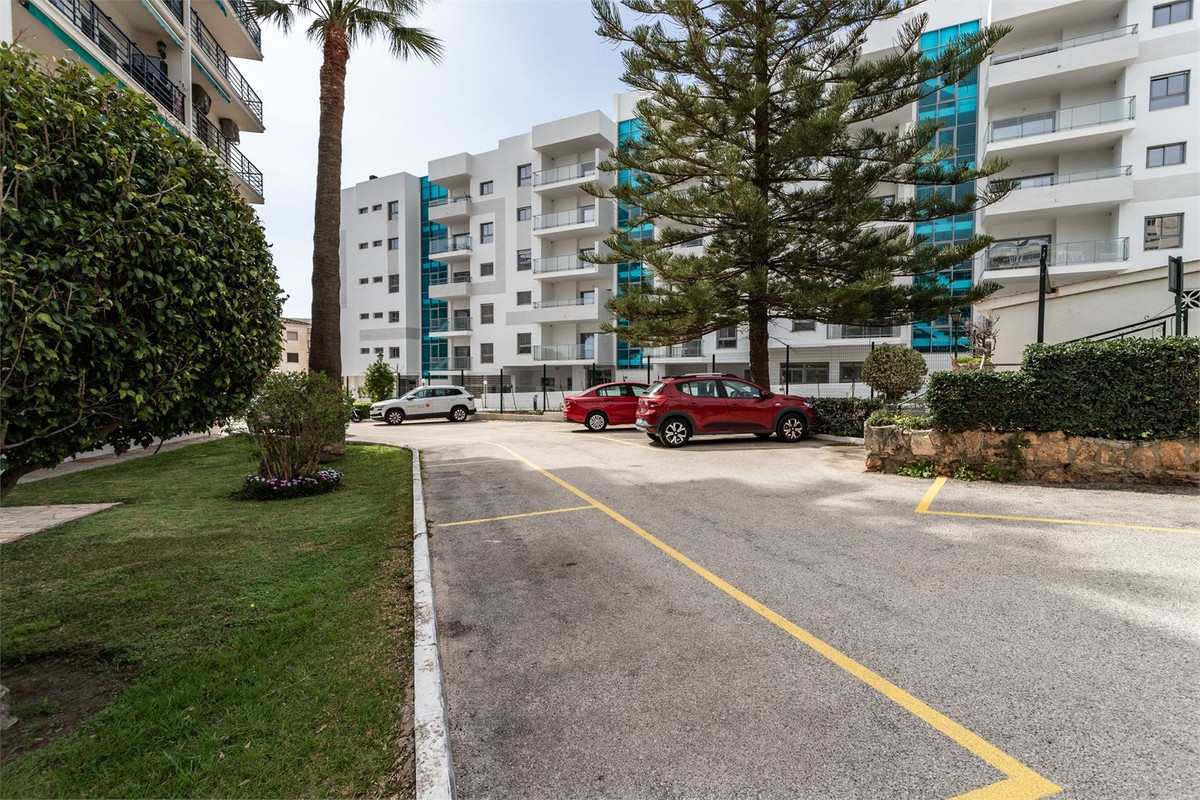 Appartement te koop in Benalmadena Costa | 2 slaapkamers H5337787