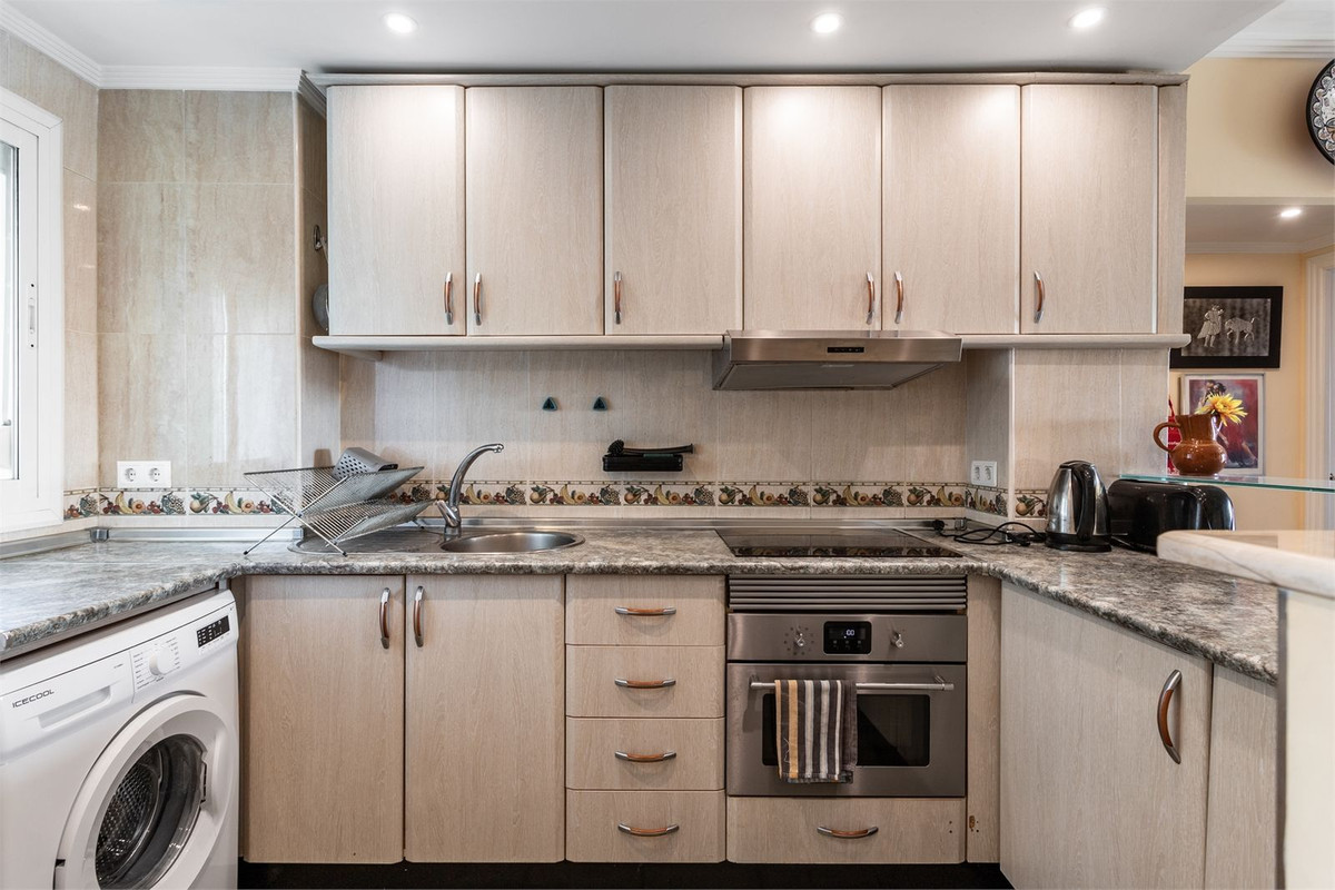 Appartement te koop in Benalmadena Costa | 2 slaapkamers H5337787