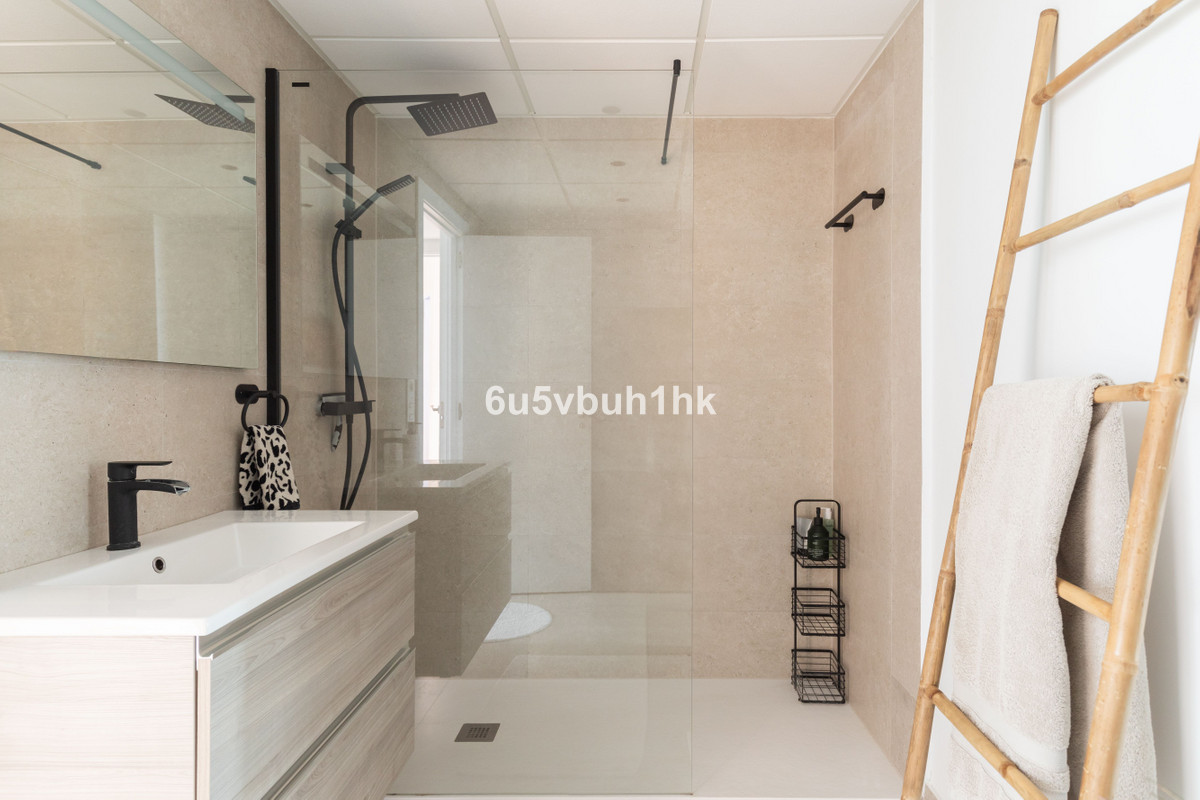 Appartement te koop in Benalmadena Costa | 3 slaapkamers H5346940