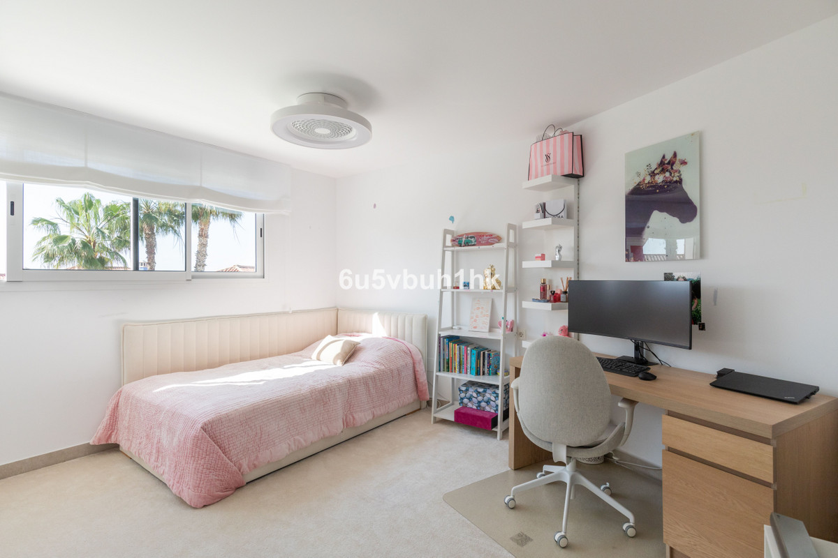 Appartement te koop in Benalmadena Costa | 3 slaapkamers H5346940