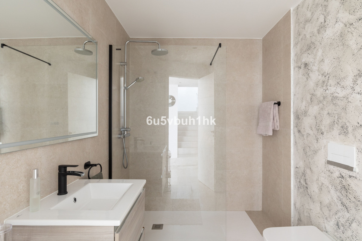 Appartement te koop in Benalmadena Costa | 3 slaapkamers H5346940