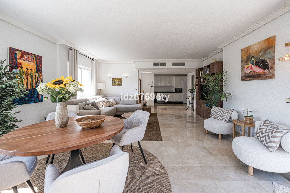 Appartement te koop in Benalmadena Costa | 3 slaapkamers H5348104