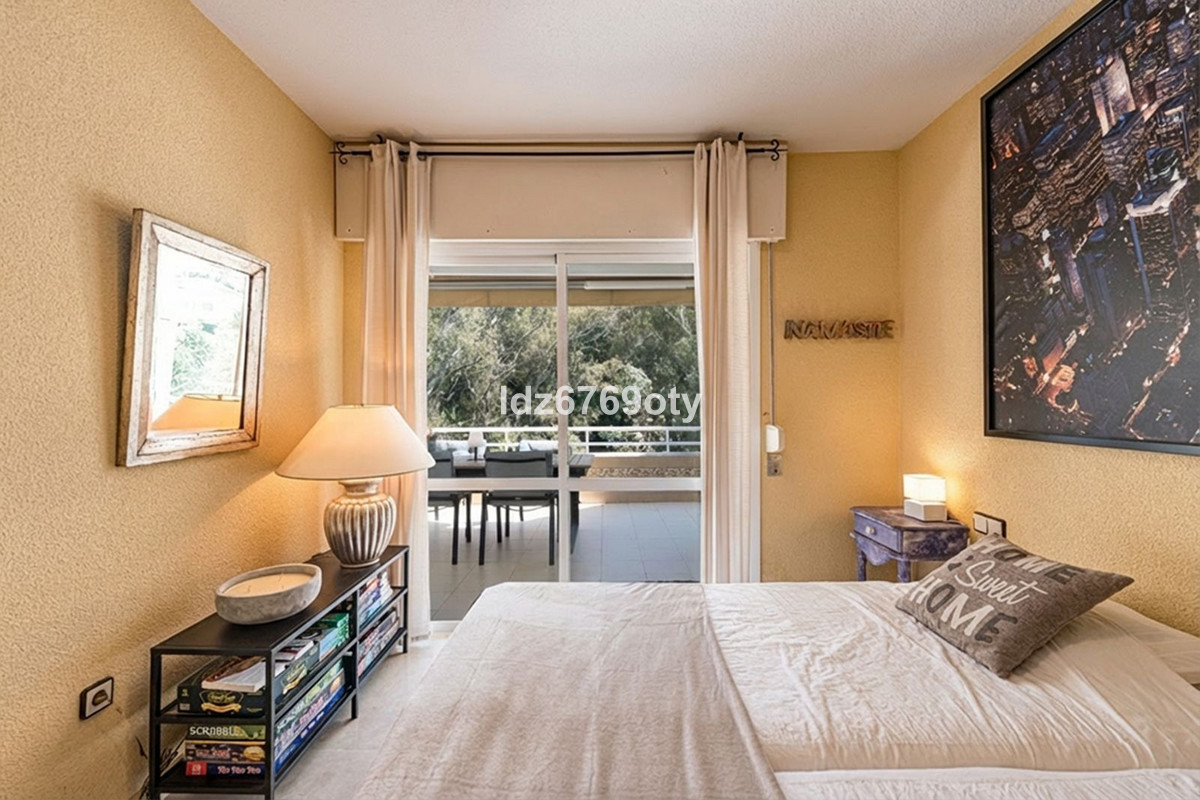 Appartement te koop in Benalmadena Costa | 3 slaapkamers H5348104