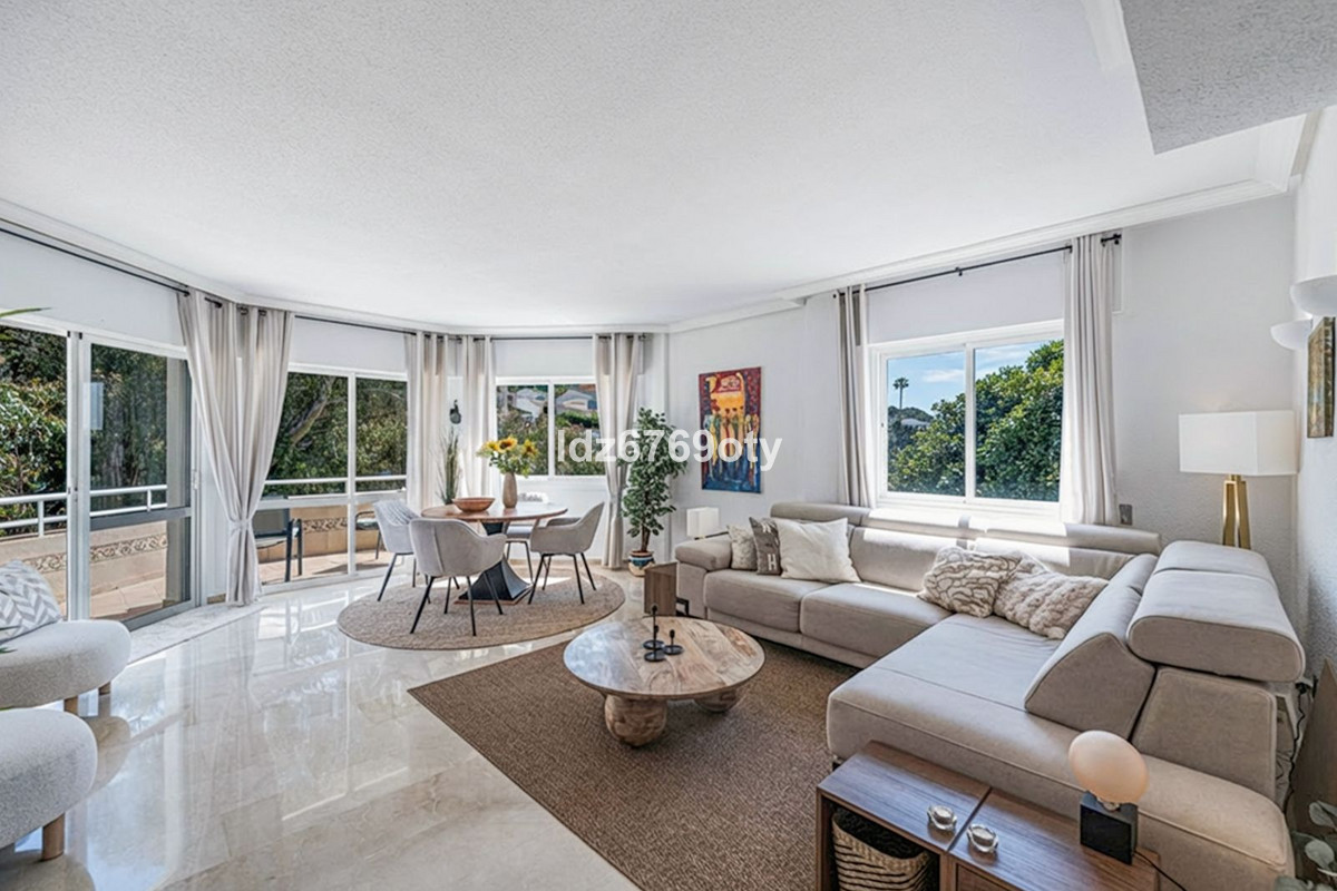 Appartement te koop in Benalmadena Costa | 3 slaapkamers H5348104