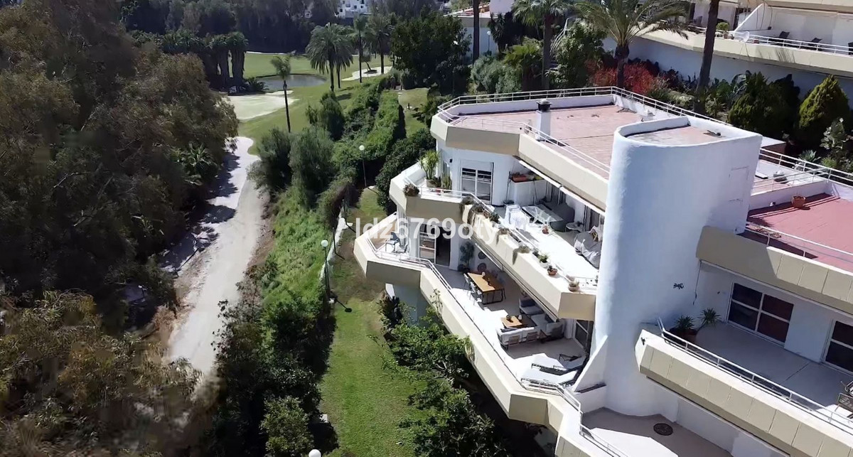 Appartement te koop in Benalmadena Costa | 3 slaapkamers H5348104