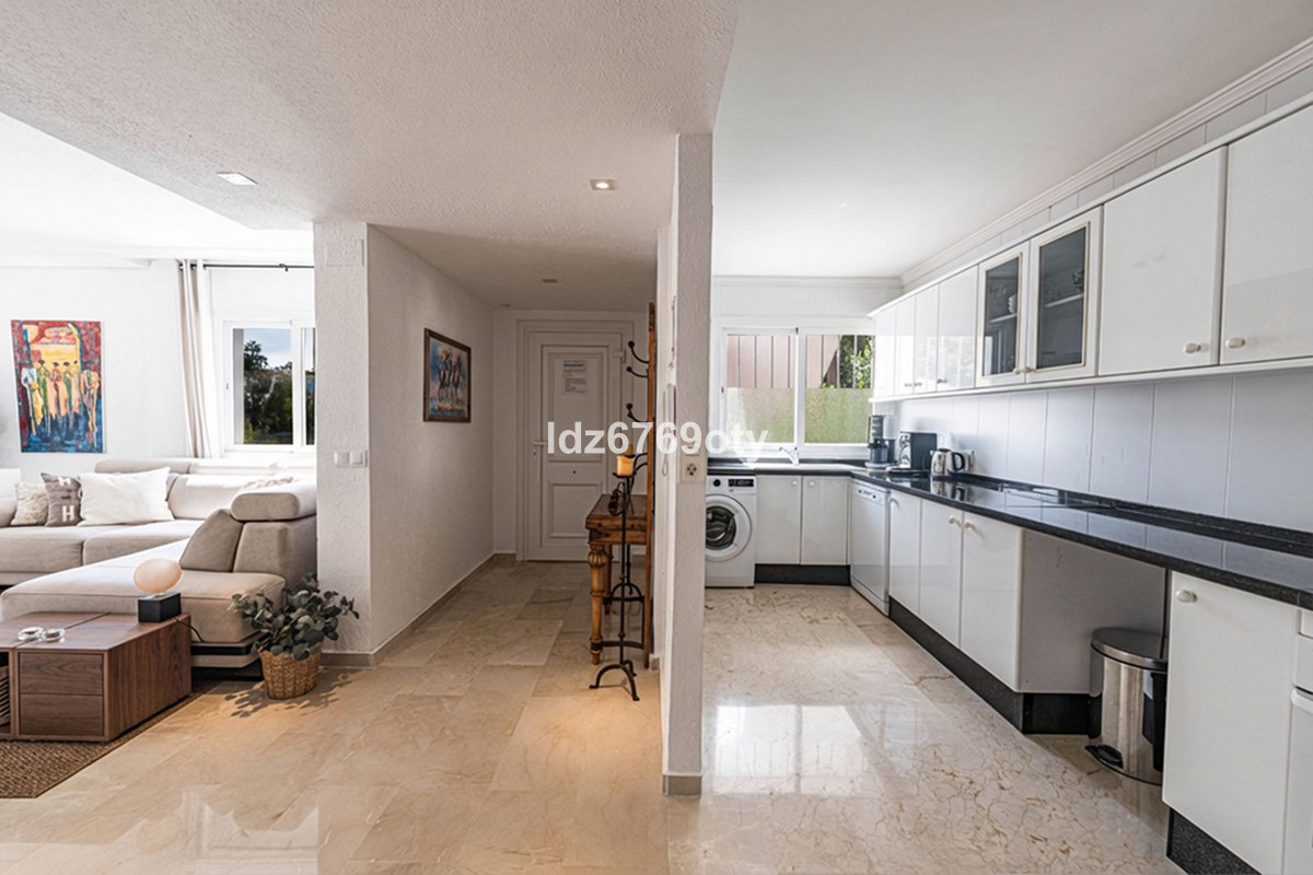 Appartement te koop in Benalmadena Costa | 3 slaapkamers H5348104