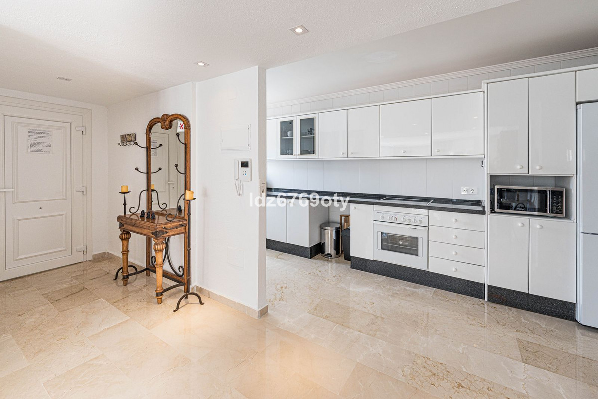 Appartement te koop in Benalmadena Costa | 3 slaapkamers H5348104