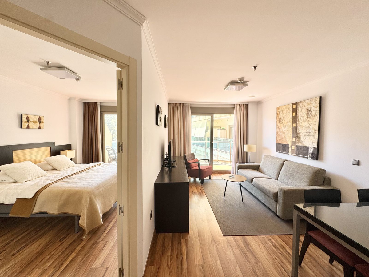 Appartement te koop in Benalmadena Costa | 1 slaapkamers H5348155