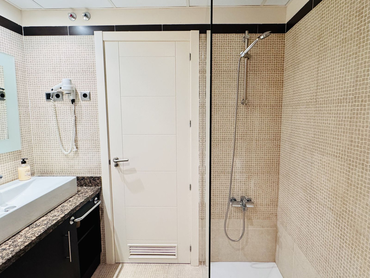 Appartement te koop in Benalmadena Costa | 1 slaapkamers H5348155