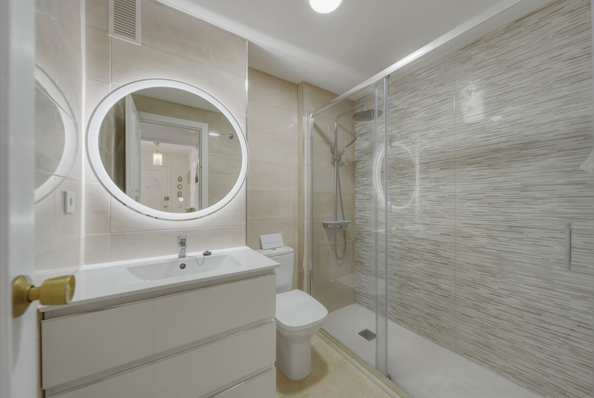 Appartement te koop in Benalmadena Costa | 1 slaapkamers H5348167