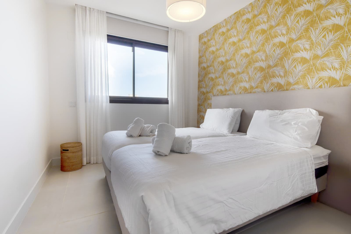 Appartement te koop in Benalmadena Costa | 4 slaapkamers H5348752