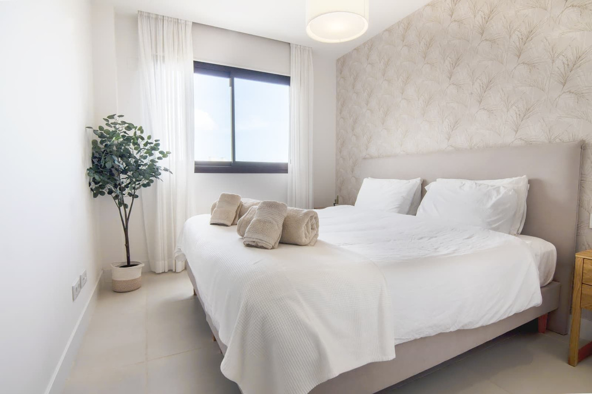 Appartement te koop in Benalmadena Costa | 4 slaapkamers H5348752