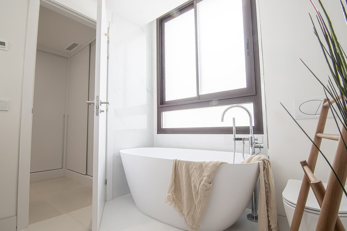 Appartement te koop in Benalmadena Costa | 4 slaapkamers H5348752