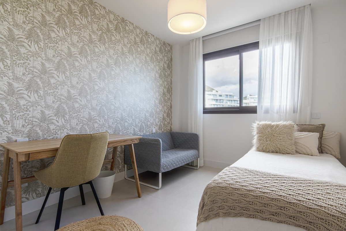Appartement te koop in Benalmadena Costa | 4 slaapkamers H5348752