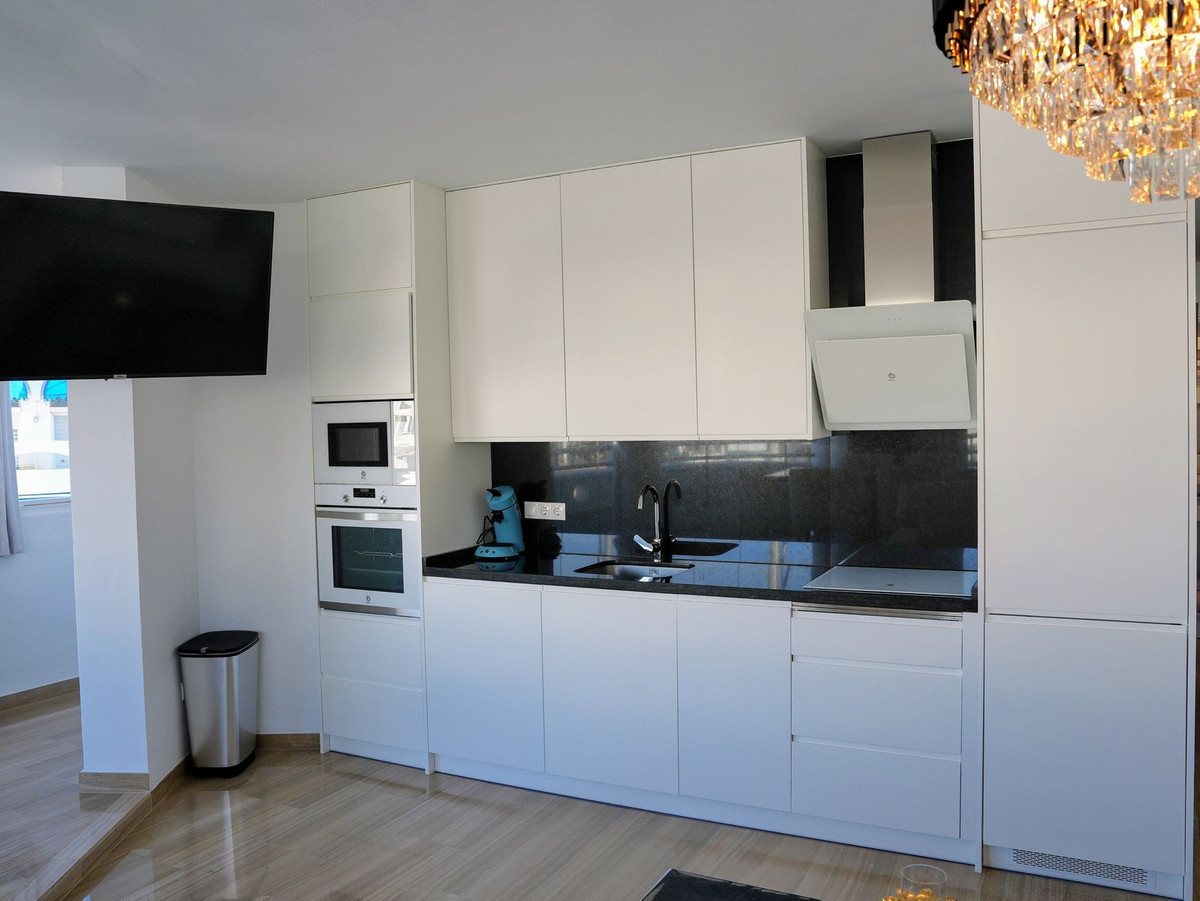 Appartement te koop in Benalmadena Costa | 3 slaapkamers H5353342