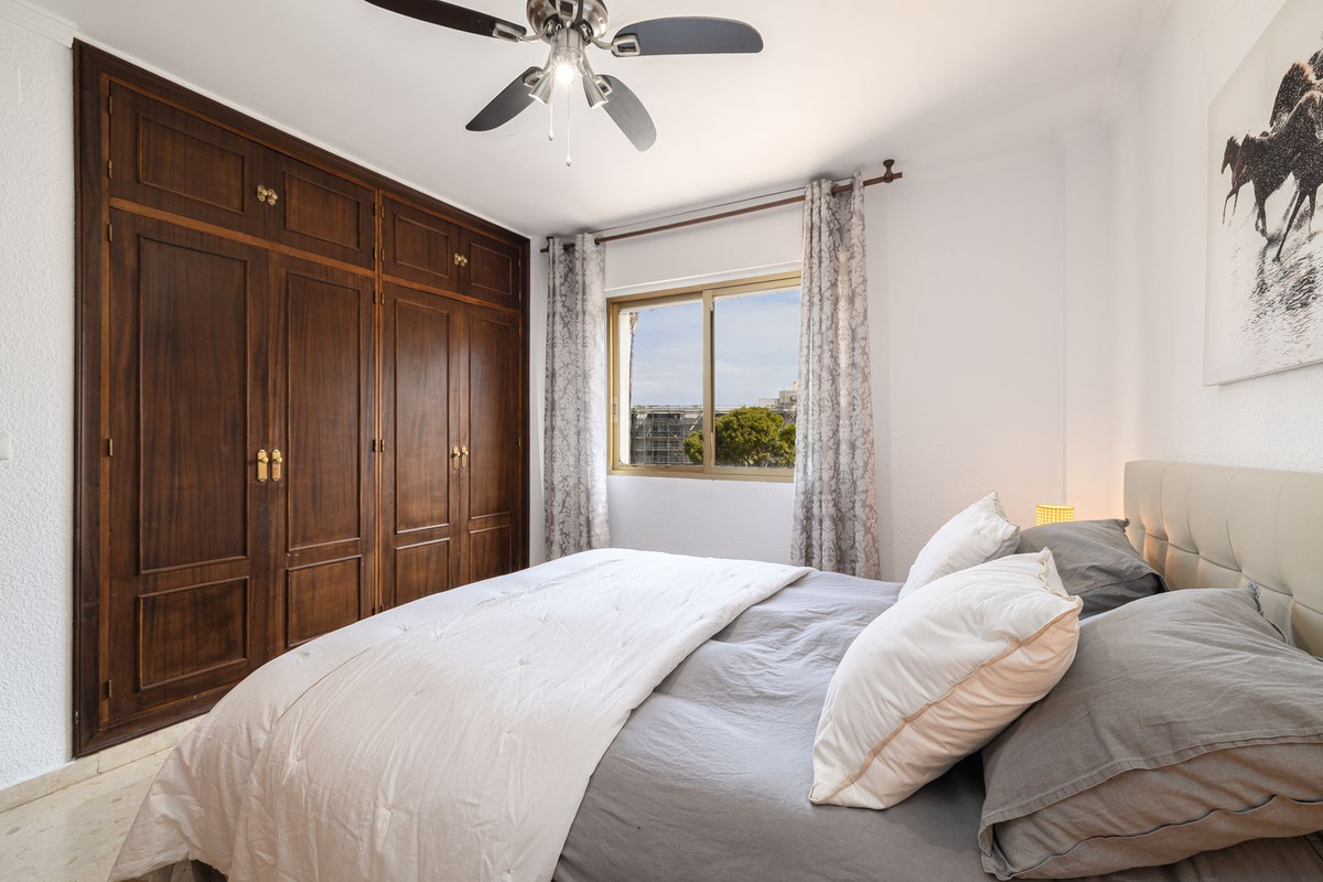 Appartement te koop in Benalmadena Costa | 3 slaapkamers H5354443