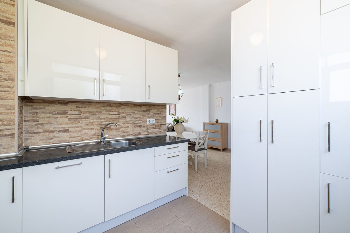 Appartement te koop in Benalmadena Costa | 3 slaapkamers H5354443