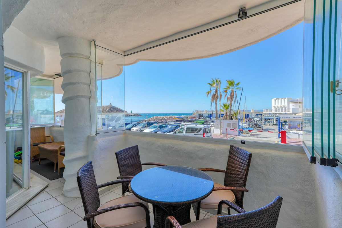 Appartement te koop in Benalmadena Costa | 2 slaapkamers H5359276