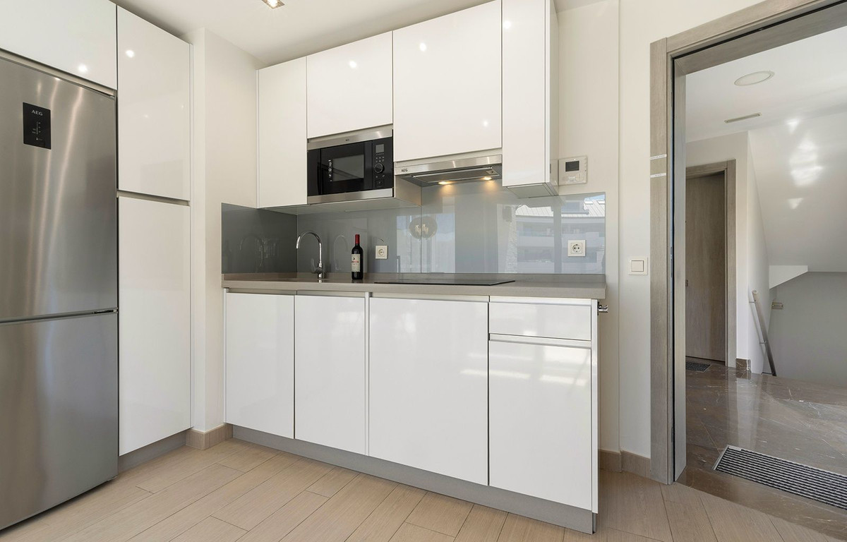 Appartement te koop in Benalmadena Costa | 2 slaapkamers H5360716