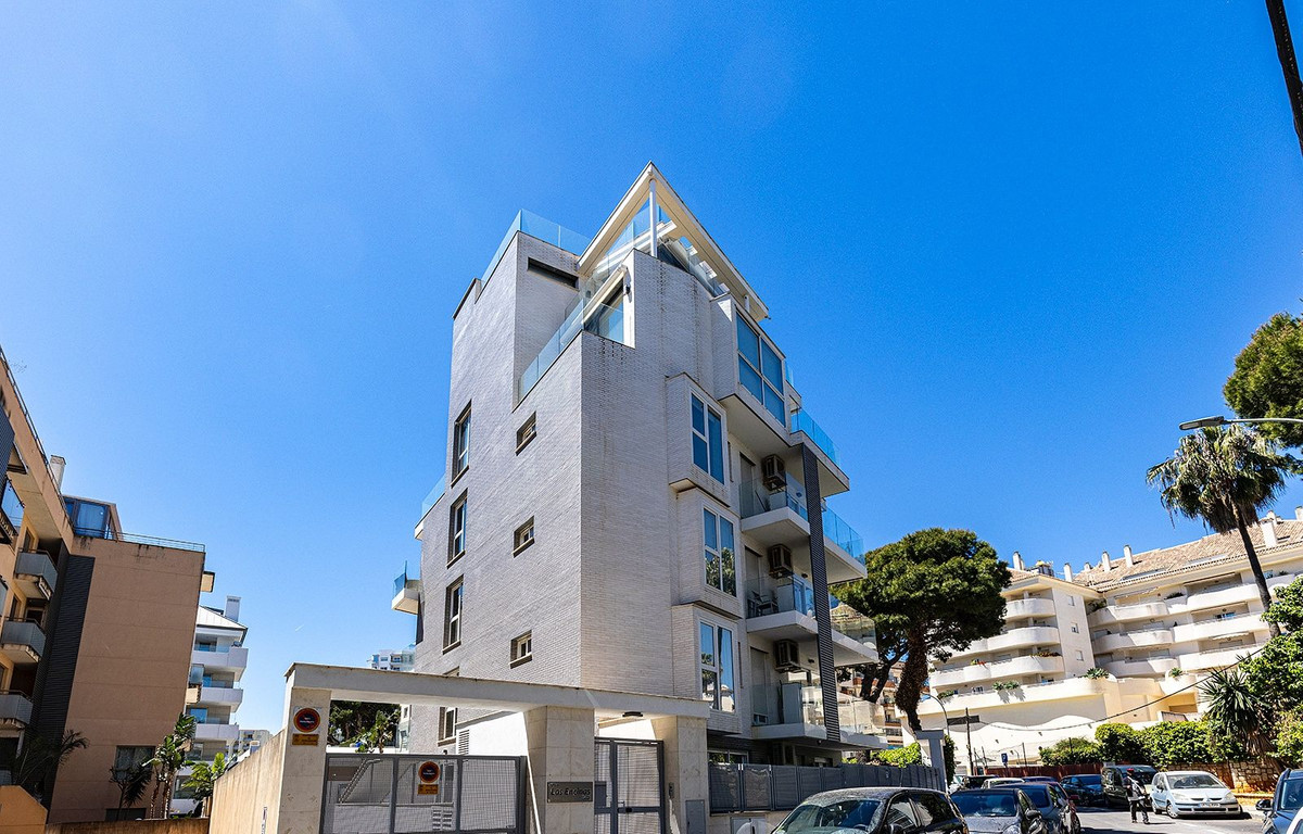 Appartement te koop in Benalmadena Costa | 2 slaapkamers H5360716