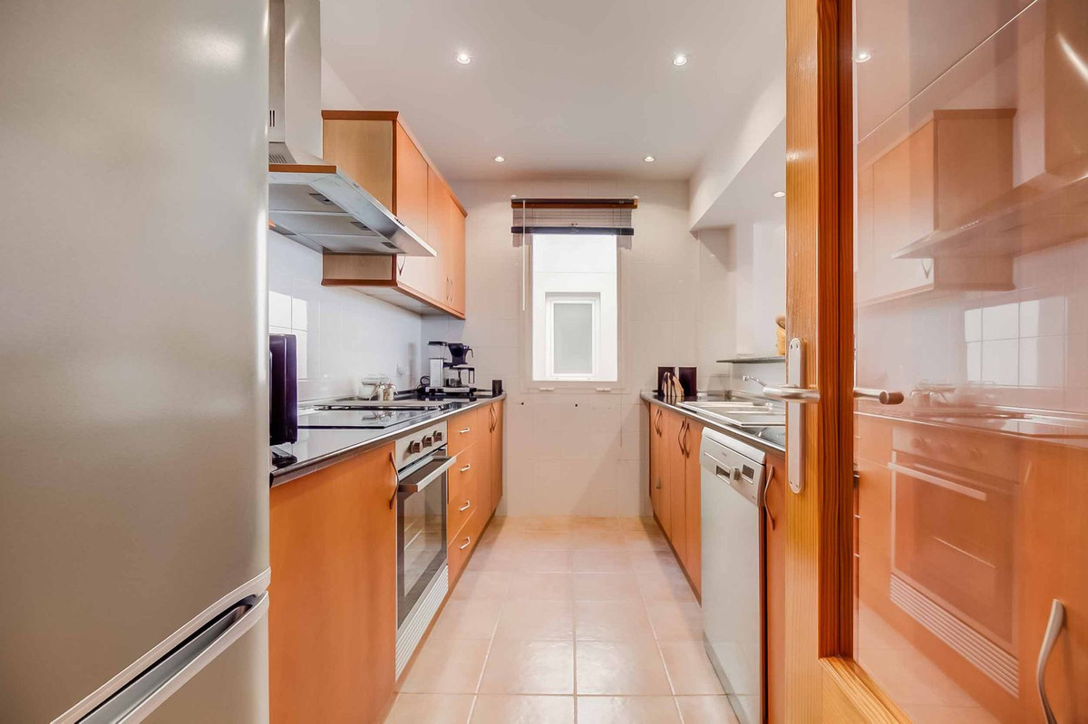 Appartement te koop in Benalmadena Costa | 2 slaapkamers H5363956