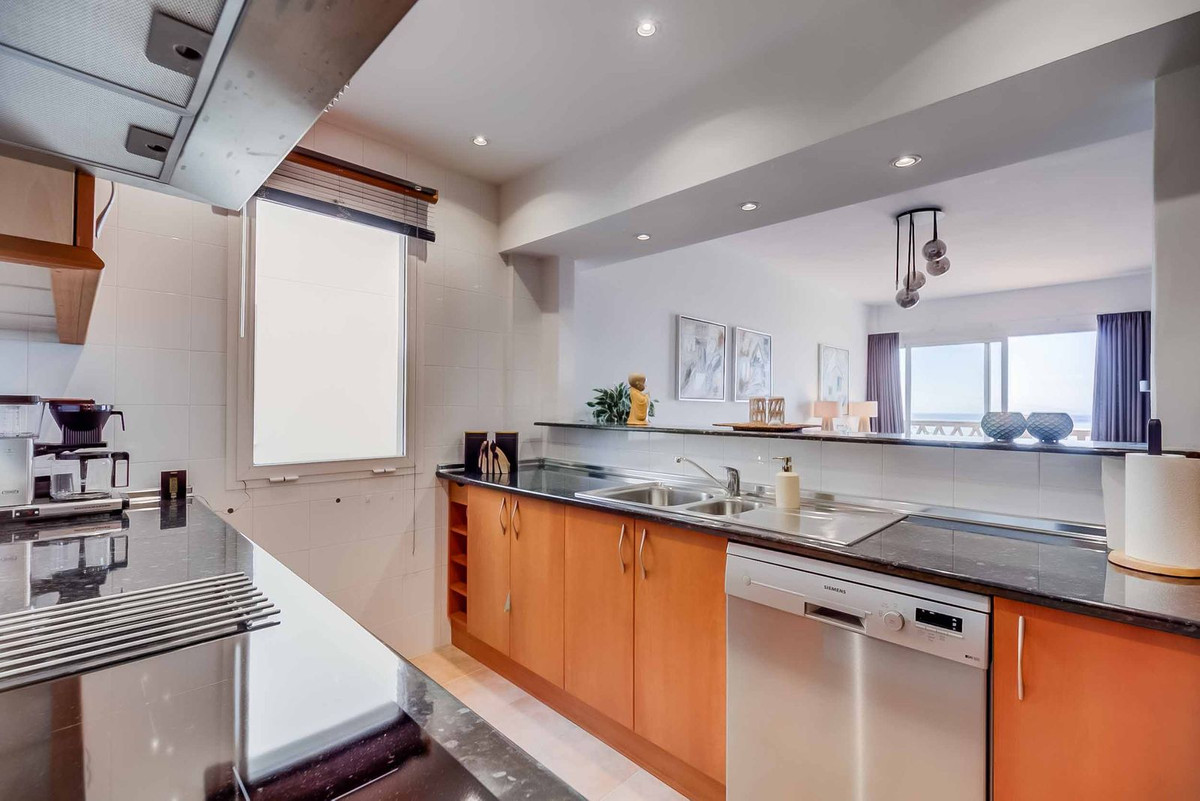 Appartement te koop in Benalmadena Costa | 2 slaapkamers H5363956