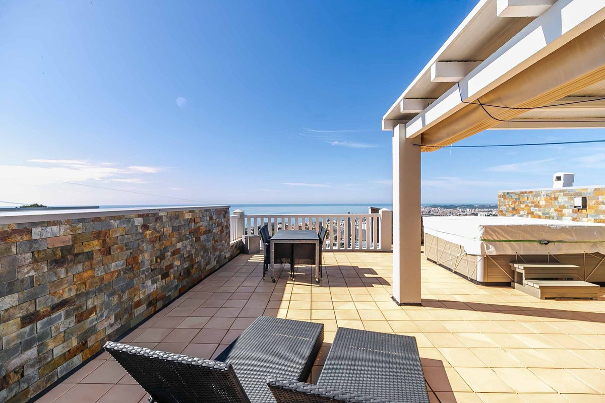 Appartement te koop in Benalmadena Costa | 2 slaapkamers H5363956