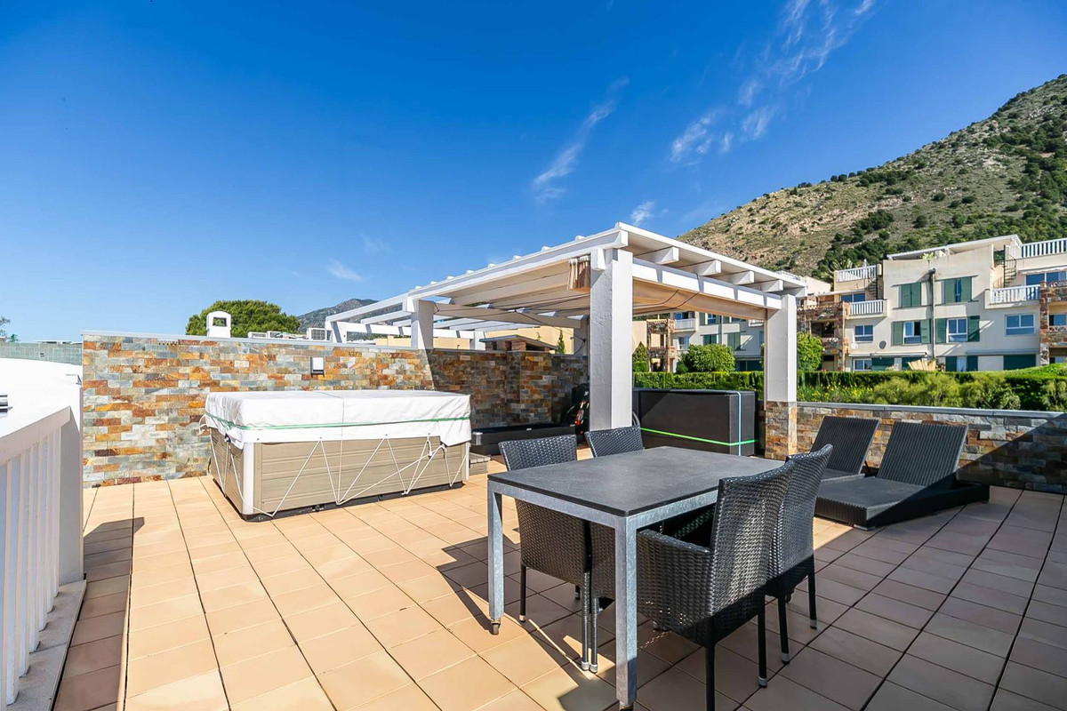 Appartement te koop in Benalmadena Costa | 2 slaapkamers H5363956