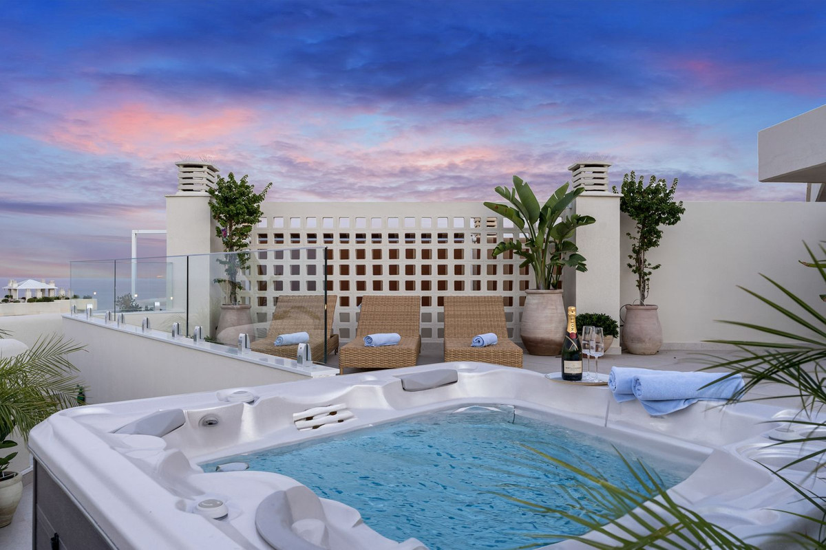 Appartement te koop in Benalmadena Costa | 3 slaapkamers H5366203