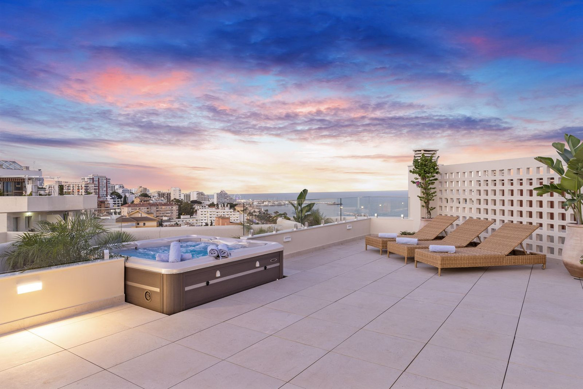 Appartement te koop in Benalmadena Costa | 3 slaapkamers H5366203