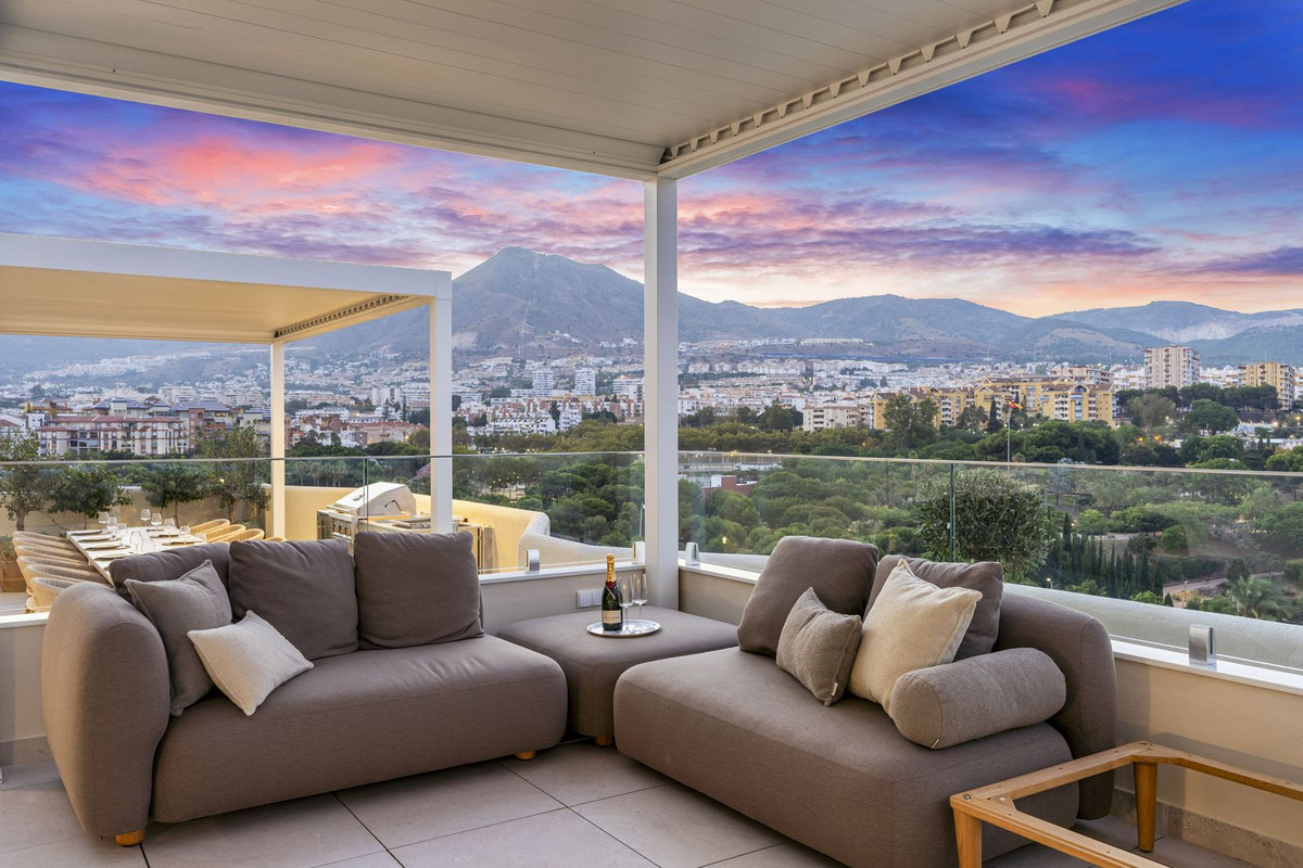 Appartement te koop in Benalmadena Costa | 3 slaapkamers H5366203