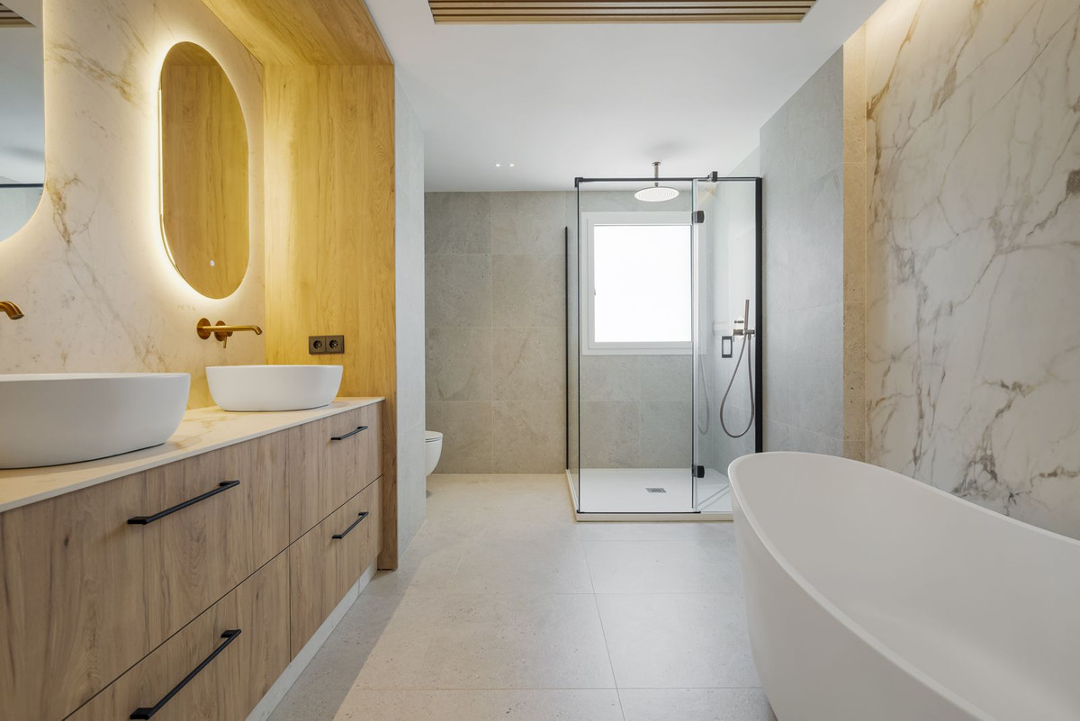 Appartement te koop in Benalmadena Costa | 3 slaapkamers H5366203