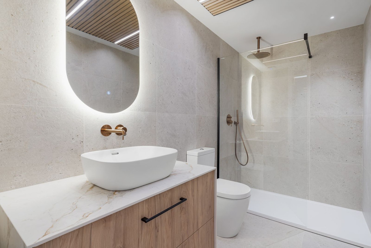 Appartement te koop in Benalmadena Costa | 3 slaapkamers H5366203