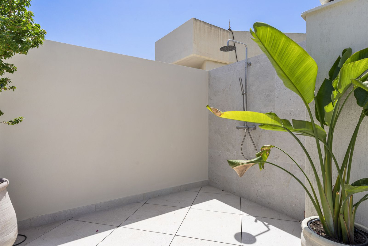 Appartement te koop in Benalmadena Costa | 3 slaapkamers H5366203