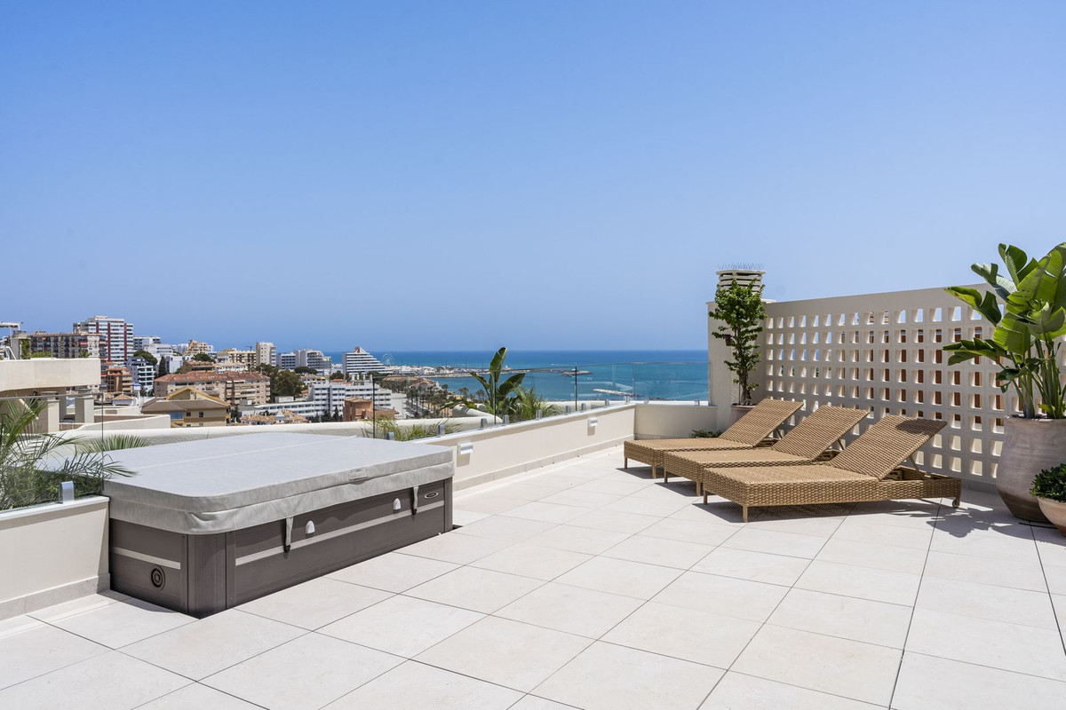 Appartement te koop in Benalmadena Costa | 3 slaapkamers H5366203