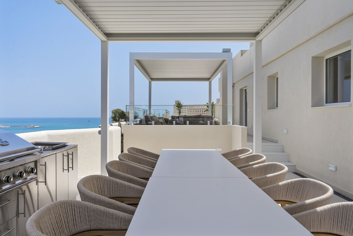 Appartement te koop in Benalmadena Costa | 3 slaapkamers H5366203