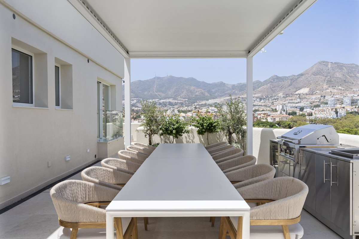 Appartement te koop in Benalmadena Costa | 3 slaapkamers H5366203