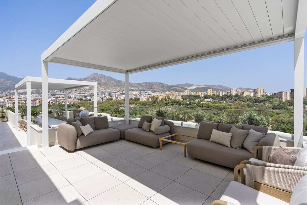 Appartement te koop in Benalmadena Costa | 3 slaapkamers H5366203