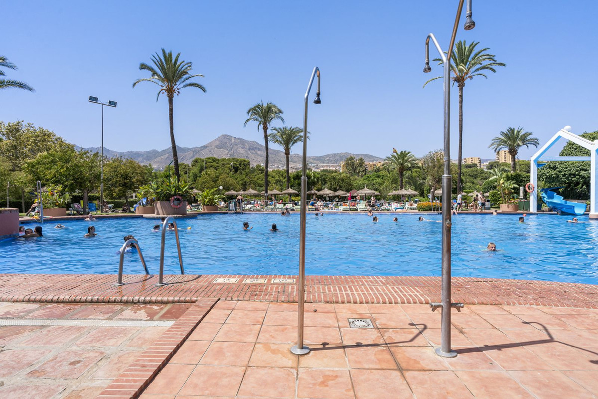 Appartement te koop in Benalmadena Costa | 3 slaapkamers H5366203