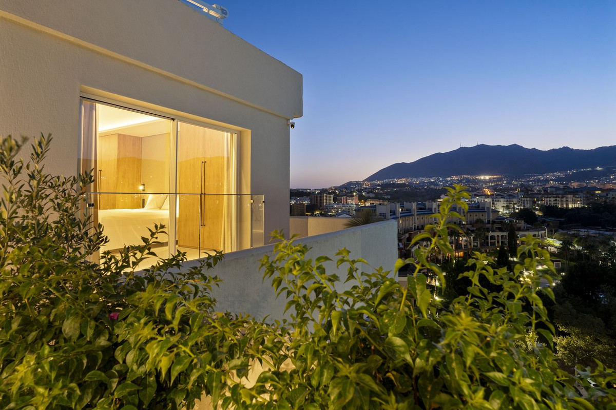 Appartement te koop in Benalmadena Costa | 3 slaapkamers H5366203