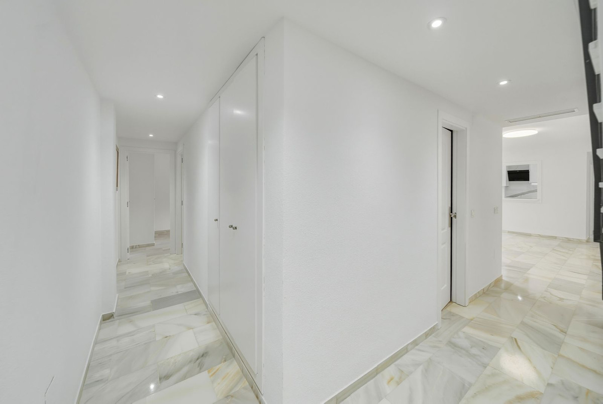 Appartement te koop in Benalmadena Costa | 3 slaapkamers H5368999