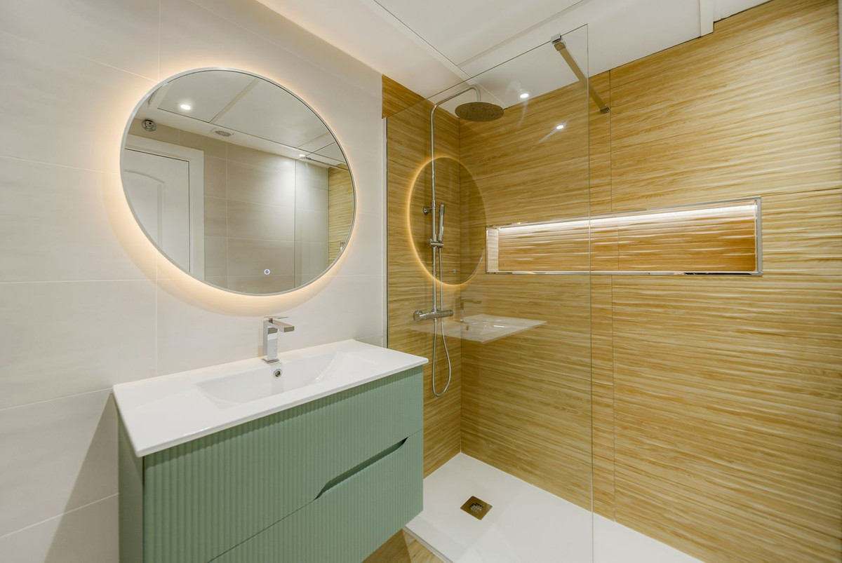 Appartement te koop in Benalmadena Costa | 3 slaapkamers H5368999