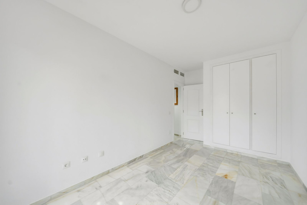 Appartement te koop in Benalmadena Costa | 3 slaapkamers H5368999