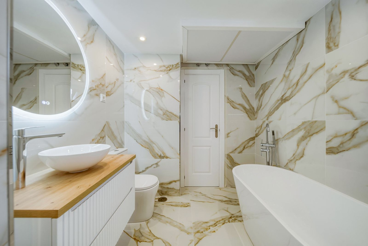 Appartement te koop in Benalmadena Costa | 3 slaapkamers H5368999