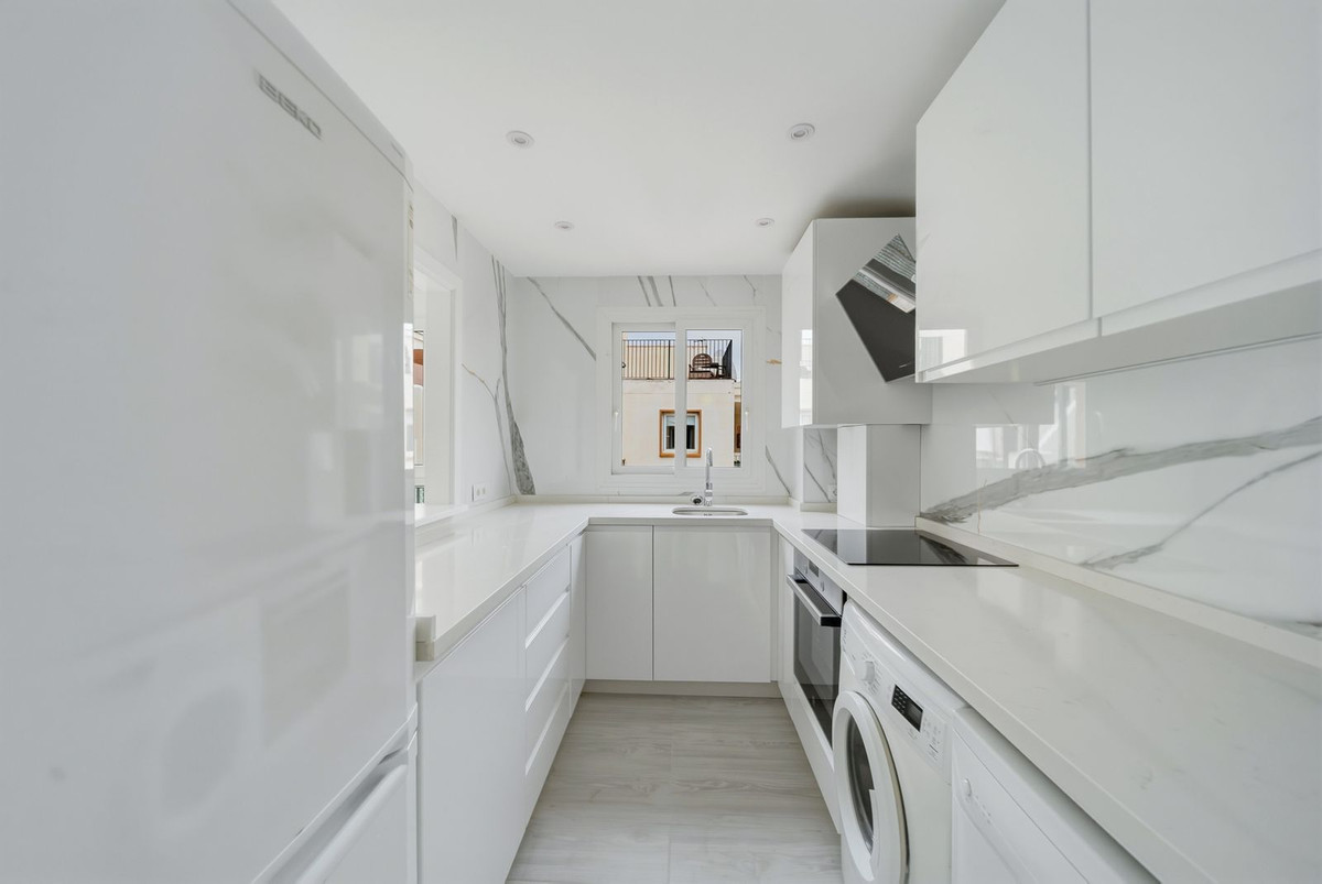 Appartement te koop in Benalmadena Costa | 3 slaapkamers H5368999